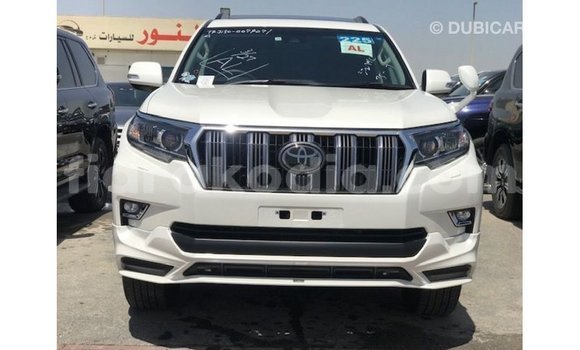 Acheter Import Voiture Toyota Prado Blanc à Import - Dubai, Diana Acheter Import Voiture Toyota Prado Blanc à Import - Dubai, Diana