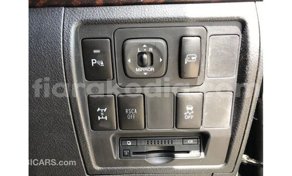 Acheter Import Voiture Toyota Land Cruiser Noir à Import - Dubai, Diana Acheter Import Voiture Toyota Land Cruiser Noir à Import - Dubai, Diana