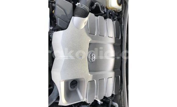 Acheter Import Voiture Toyota Land Cruiser Noir à Import - Dubai, Diana Acheter Import Voiture Toyota Land Cruiser Noir à Import - Dubai, Diana