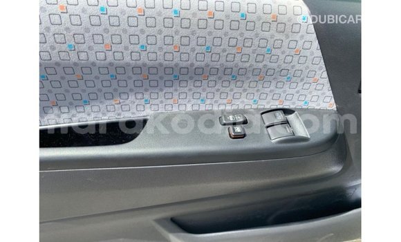 Acheter Import Voiture Toyota Hiace Blanc à Import - Dubai, Diana Acheter Import Voiture Toyota Hiace Blanc à Import - Dubai, Diana