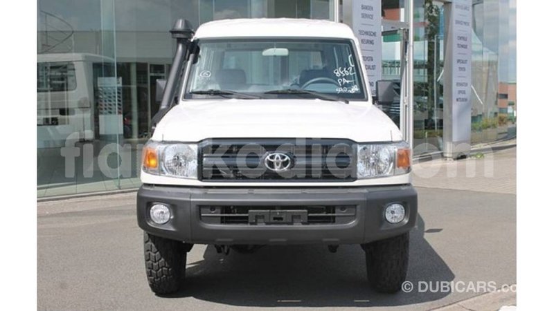 Big with watermark toyota land cruiser diana import dubai 6002