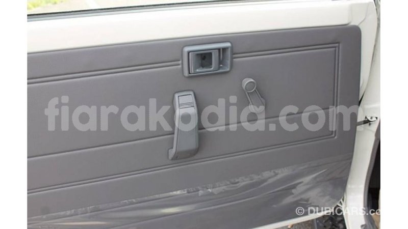 Big with watermark toyota land cruiser diana import dubai 6002