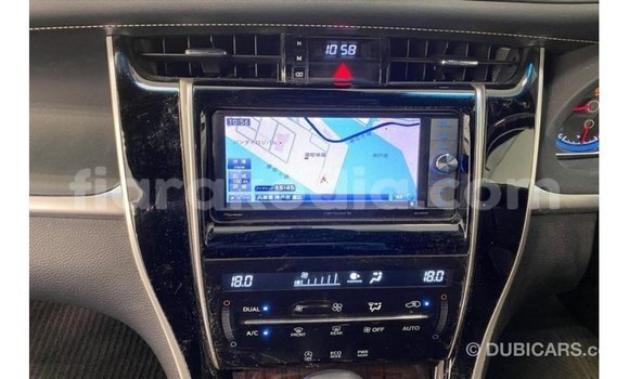 Acheter Import Voiture Toyota Harrier Noir à Import - Dubai, Diana Acheter Import Voiture Toyota Harrier Noir à Import - Dubai, Diana