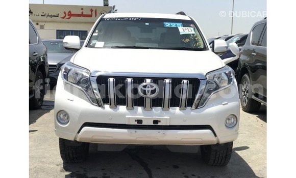 Acheter Import Voiture Toyota Prado Blanc à Import - Dubai, Diana Acheter Import Voiture Toyota Prado Blanc à Import - Dubai, Diana