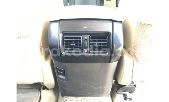 Acheter Import Voiture Toyota Prado Blanc à Import - Dubai, Diana Acheter Import Voiture Toyota Prado Blanc à Import - Dubai, Diana