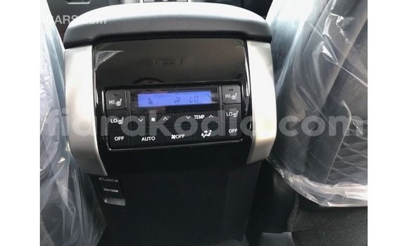 Acheter Import Voiture Toyota Prado Autre à Import - Dubai, Diana Acheter Import Voiture Toyota Prado Autre à Import - Dubai, Diana