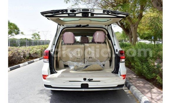 Buy Import Toyota Land Cruiser White Car in Import - Dubai in Diana Buy Import Toyota Land Cruiser White Car in Import - Dubai in Diana