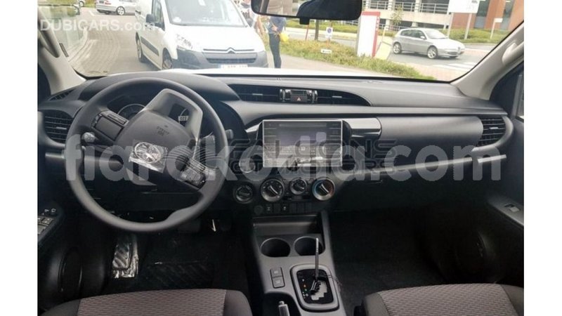 Big with watermark toyota hilux diana import dubai 6025