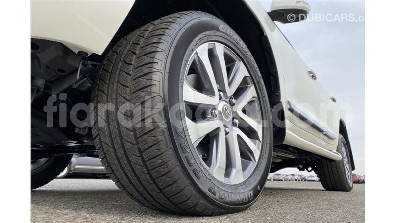 Big with watermark toyota land cruiser diana import dubai 6032