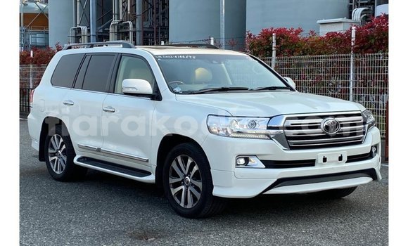 Acheter Import Voiture Toyota Land Cruiser Blanc à Import - Dubai, Diana Acheter Import Voiture Toyota Land Cruiser Blanc à Import - Dubai, Diana