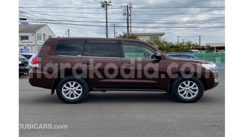 Big with watermark toyota land cruiser diana import dubai 6035