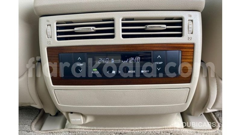 Big with watermark toyota land cruiser diana import dubai 6035