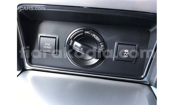 Acheter Import Voiture Toyota Prado Noir à Import - Dubai, Diana Acheter Import Voiture Toyota Prado Noir à Import - Dubai, Diana