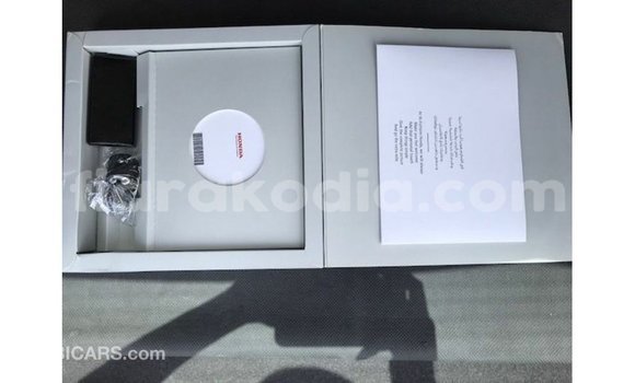 Acheter Import Moto Honda C Autre à Import - Dubai, Diana Acheter Import Moto Honda C Autre à Import - Dubai, Diana