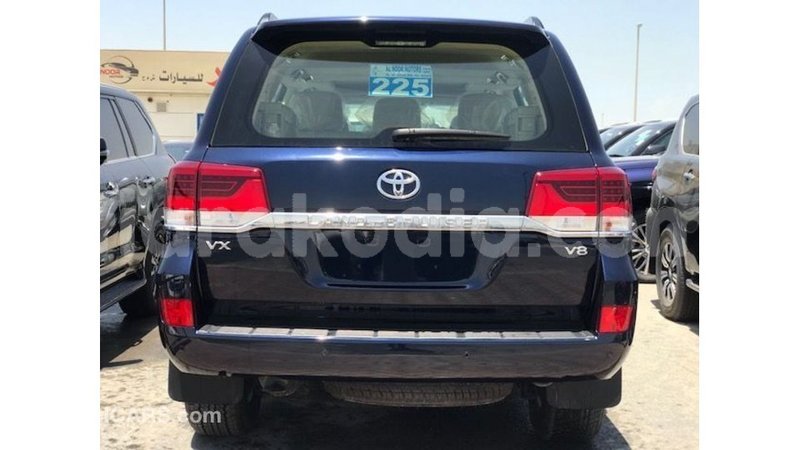 Big with watermark toyota land cruiser diana import dubai 6060