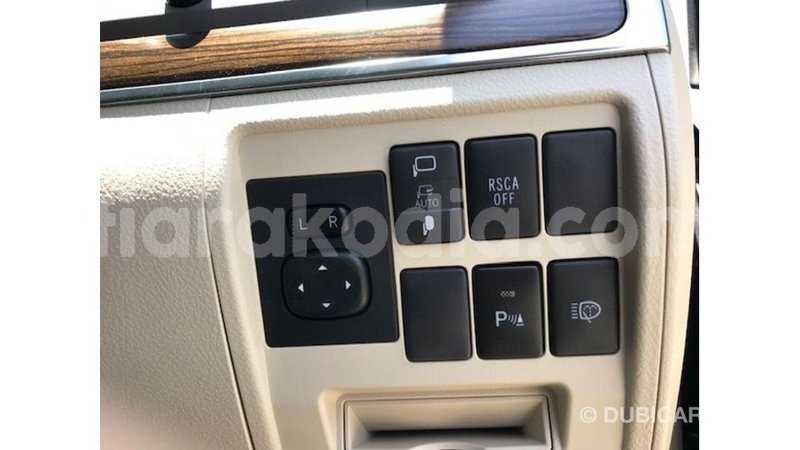 Big with watermark toyota land cruiser diana import dubai 6060