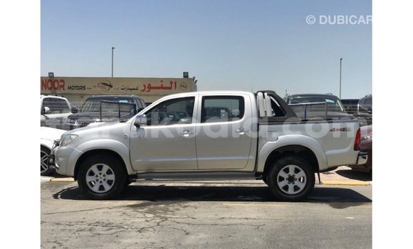Acheter Import Voiture Toyota Hilux Autre à Import - Dubai, Diana Acheter Import Voiture Toyota Hilux Autre à Import - Dubai, Diana