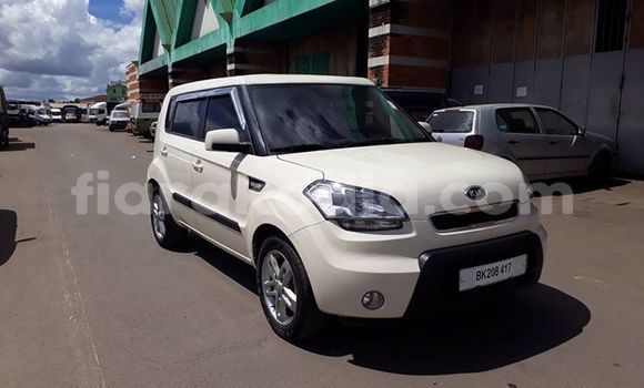 Hividy Kia Soul fotsy Car in Antananarivo in Analamanga Hividy Kia Soul fotsy Car in Antananarivo in Analamanga