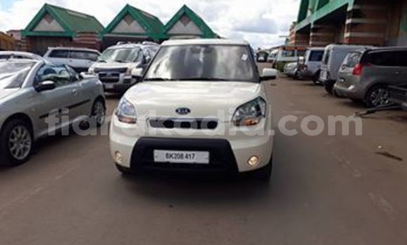 Hividy Kia Soul fotsy Car in Antananarivo in Analamanga Hividy Kia Soul fotsy Car in Antananarivo in Analamanga