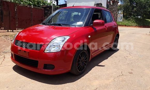 Hividy Suzuki Swift Red Car in Antananarivo in Analamanga Hividy Suzuki Swift Red Car in Antananarivo in Analamanga