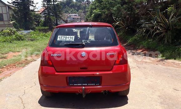 Hividy Suzuki Swift Red Car in Antananarivo in Analamanga Hividy Suzuki Swift Red Car in Antananarivo in Analamanga