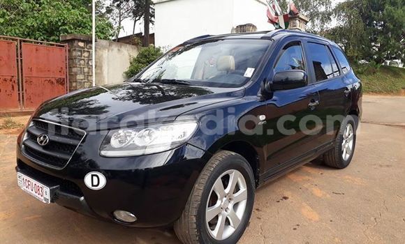 Hividy Hyundai Santa Fe Black Car in Antananarivo in Analamanga Hividy Hyundai Santa Fe Black Car in Antananarivo in Analamanga