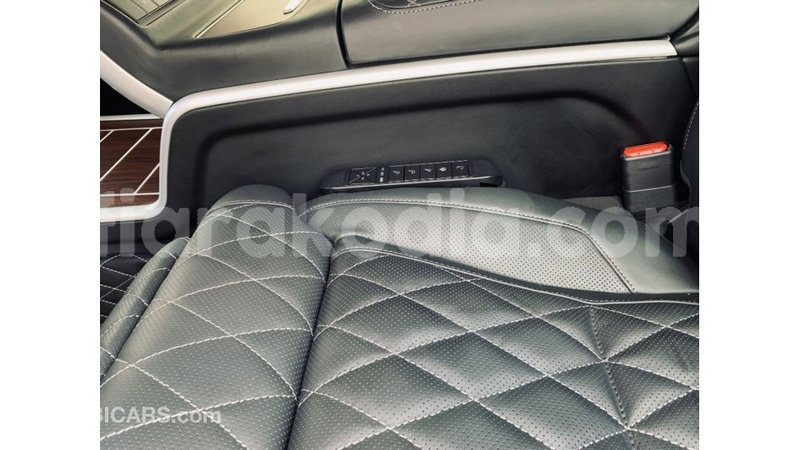 Big with watermark toyota land cruiser diana import dubai 6064