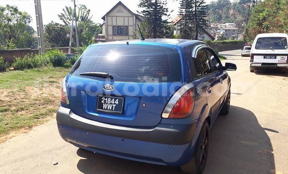 Hividy Kia Pride Blue Car in Antananarivo in Analamanga Hividy Kia Pride Blue Car in Antananarivo in Analamanga