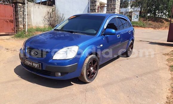 Hividy Kia Pride Blue Car in Antananarivo in Analamanga Hividy Kia Pride Blue Car in Antananarivo in Analamanga