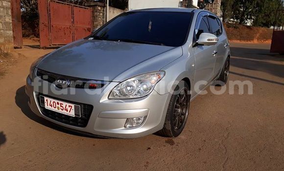 Hividy Hyundai i30 Silver Car in Antananarivo in Analamanga Hividy Hyundai i30 Silver Car in Antananarivo in Analamanga