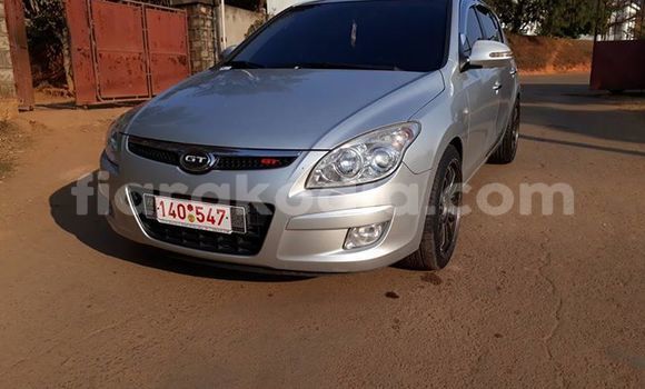 Hividy Hyundai i30 Silver Car in Antananarivo in Analamanga Hividy Hyundai i30 Silver Car in Antananarivo in Analamanga