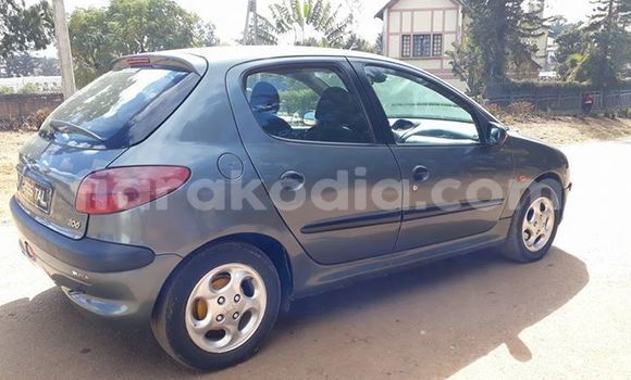 Hividy Peugeot 206 Hafa Car in Antananarivo in Analamanga Hividy Peugeot 206 Hafa Car in Antananarivo in Analamanga