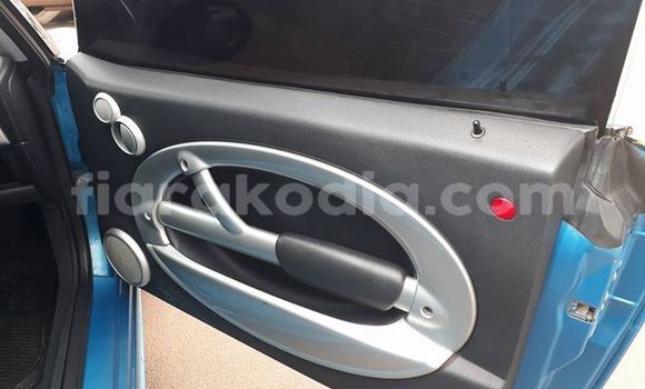 Hividy Mini Cooper Blue Car in Antananarivo in Analamanga Hividy Mini Cooper Blue Car in Antananarivo in Analamanga