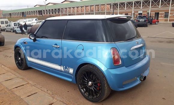 Hividy Mini Cooper Blue Car in Antananarivo in Analamanga Hividy Mini Cooper Blue Car in Antananarivo in Analamanga