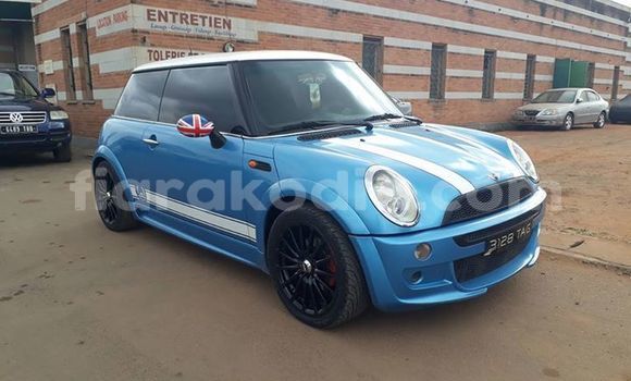 Hividy Mini Cooper Blue Car in Antananarivo in Analamanga Hividy Mini Cooper Blue Car in Antananarivo in Analamanga