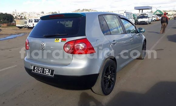 Hividy Volkswagen Golf Silver Car in Antananarivo in Analamanga Hividy Volkswagen Golf Silver Car in Antananarivo in Analamanga