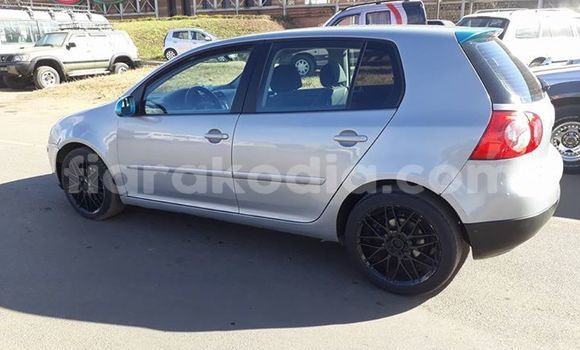 Hividy Volkswagen Golf Silver Car in Antananarivo in Analamanga Hividy Volkswagen Golf Silver Car in Antananarivo in Analamanga