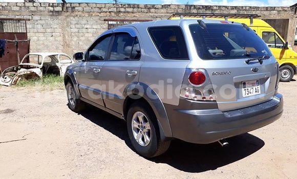 Hividy Kia Sorento Silver Car in Antananarivo in Analamanga Hividy Kia Sorento Silver Car in Antananarivo in Analamanga