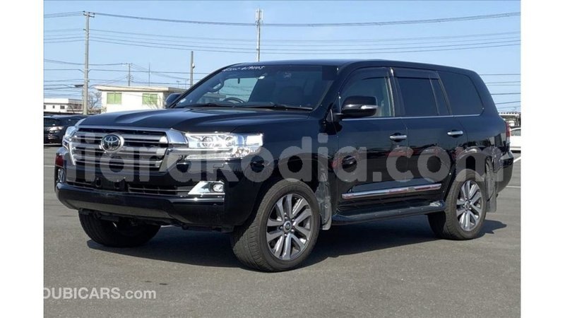 Big with watermark toyota land cruiser diana import dubai 6081