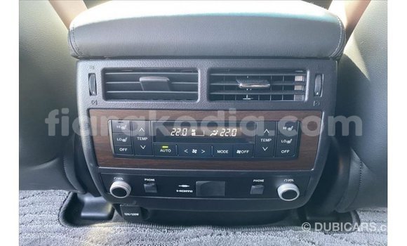 Acheter Import Voiture Toyota Land Cruiser Noir à Import - Dubai, Diana Acheter Import Voiture Toyota Land Cruiser Noir à Import - Dubai, Diana