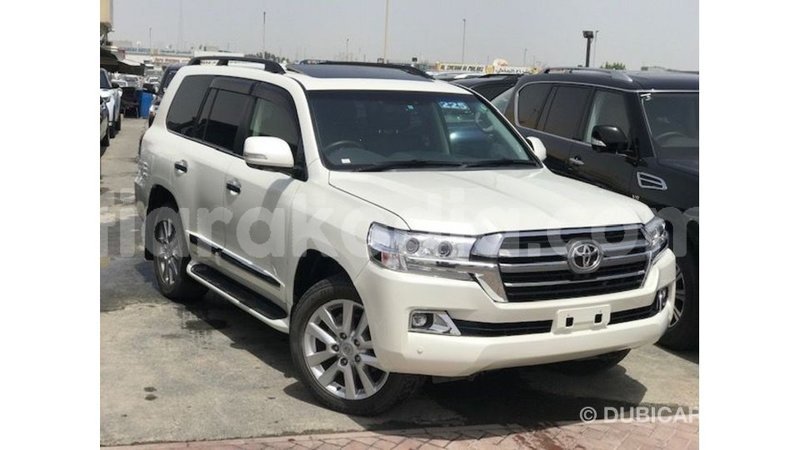 Big with watermark toyota land cruiser diana import dubai 6082