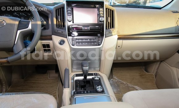 Buy Import Toyota Land Cruiser White Car in Import - Dubai in Diana Buy Import Toyota Land Cruiser White Car in Import - Dubai in Diana