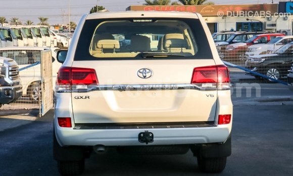 Buy Import Toyota Land Cruiser White Car in Import - Dubai in Diana Buy Import Toyota Land Cruiser White Car in Import - Dubai in Diana