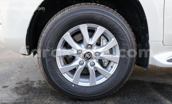 Buy Import Toyota Land Cruiser White Car in Import - Dubai in Diana Buy Import Toyota Land Cruiser White Car in Import - Dubai in Diana