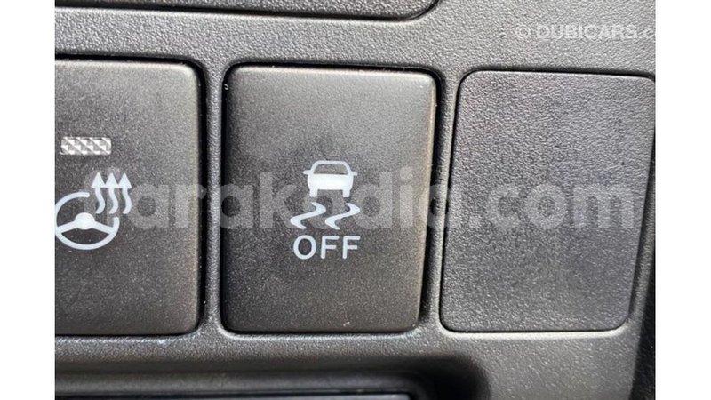 Big with watermark toyota land cruiser diana import dubai 6083