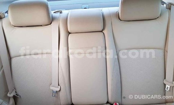 Hividy Lexus ES fotsy Car in Import - Dubai in Diana Hividy Lexus ES fotsy Car in Import - Dubai in Diana