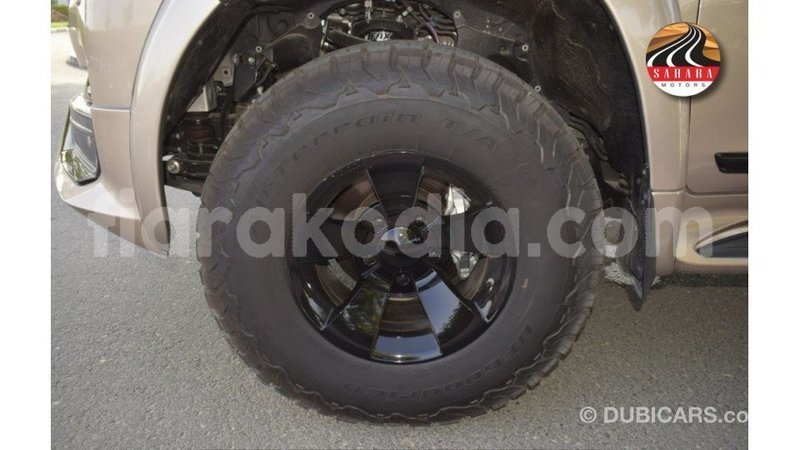 Big with watermark toyota land cruiser diana import dubai 6086