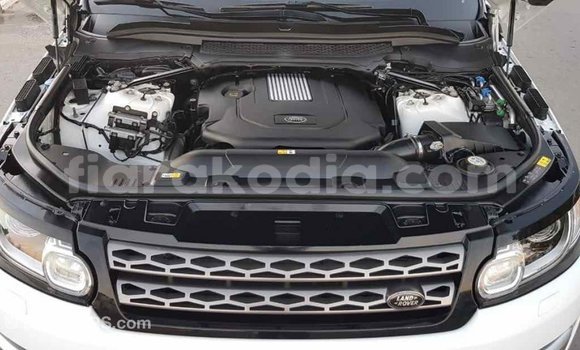 Hividy Land Rover Range Rover fotsy Car in Import - Dubai in Diana Hividy Land Rover Range Rover fotsy Car in Import - Dubai in Diana