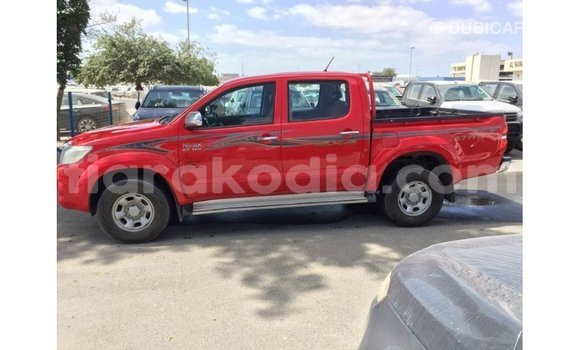 Acheter Import Voiture Toyota Hilux Rouge à Import - Dubai, Diana Acheter Import Voiture Toyota Hilux Rouge à Import - Dubai, Diana