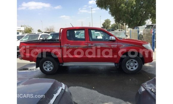 Acheter Import Voiture Toyota Hilux Rouge à Import - Dubai, Diana Acheter Import Voiture Toyota Hilux Rouge à Import - Dubai, Diana